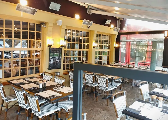 酒店 叠水瀑布 – 迷人酒店