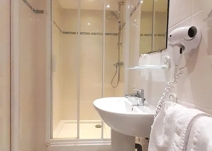 酒店 叠水瀑布 – 迷人酒店 3*