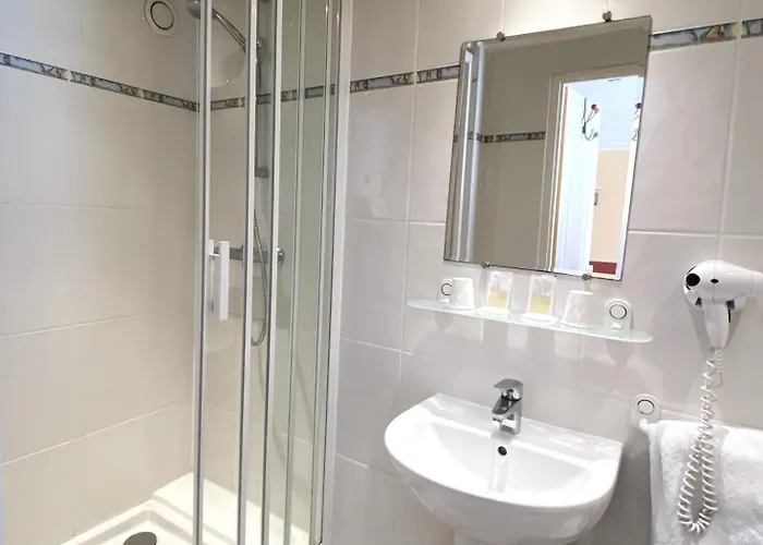 叠水瀑布 – 迷人酒店 酒店 翁弗勒尔