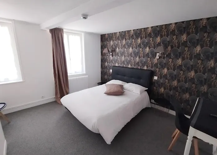 叠水瀑布 – 迷人酒店 翁弗勒尔